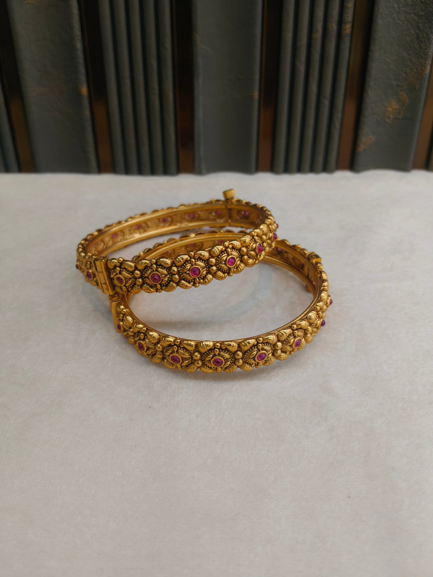 Bangles jewelry /Traditional bollywood jewelry Ruby Pika Gold bangles