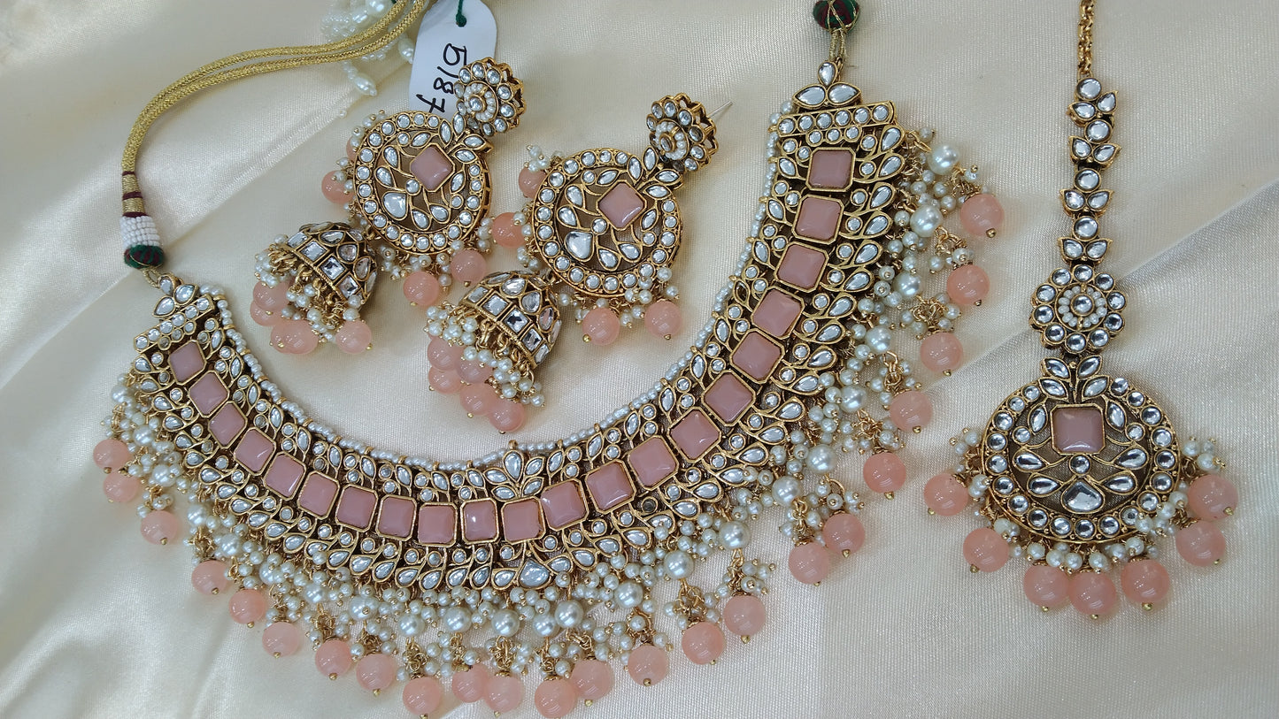 Ameera peach Kundan Necklace Jewellery Set