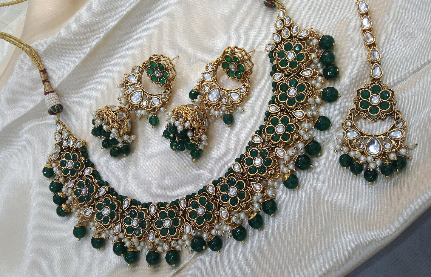 Chini Green Kundan Indian Jewellery Set
