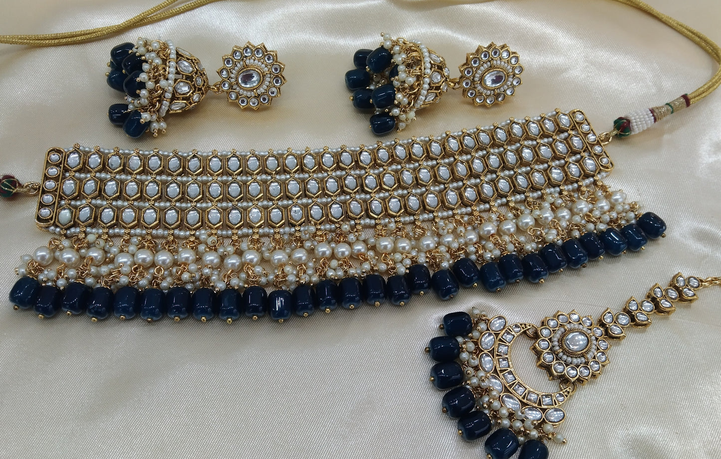 Divti Navy blue kundan Indian Jewellery Set