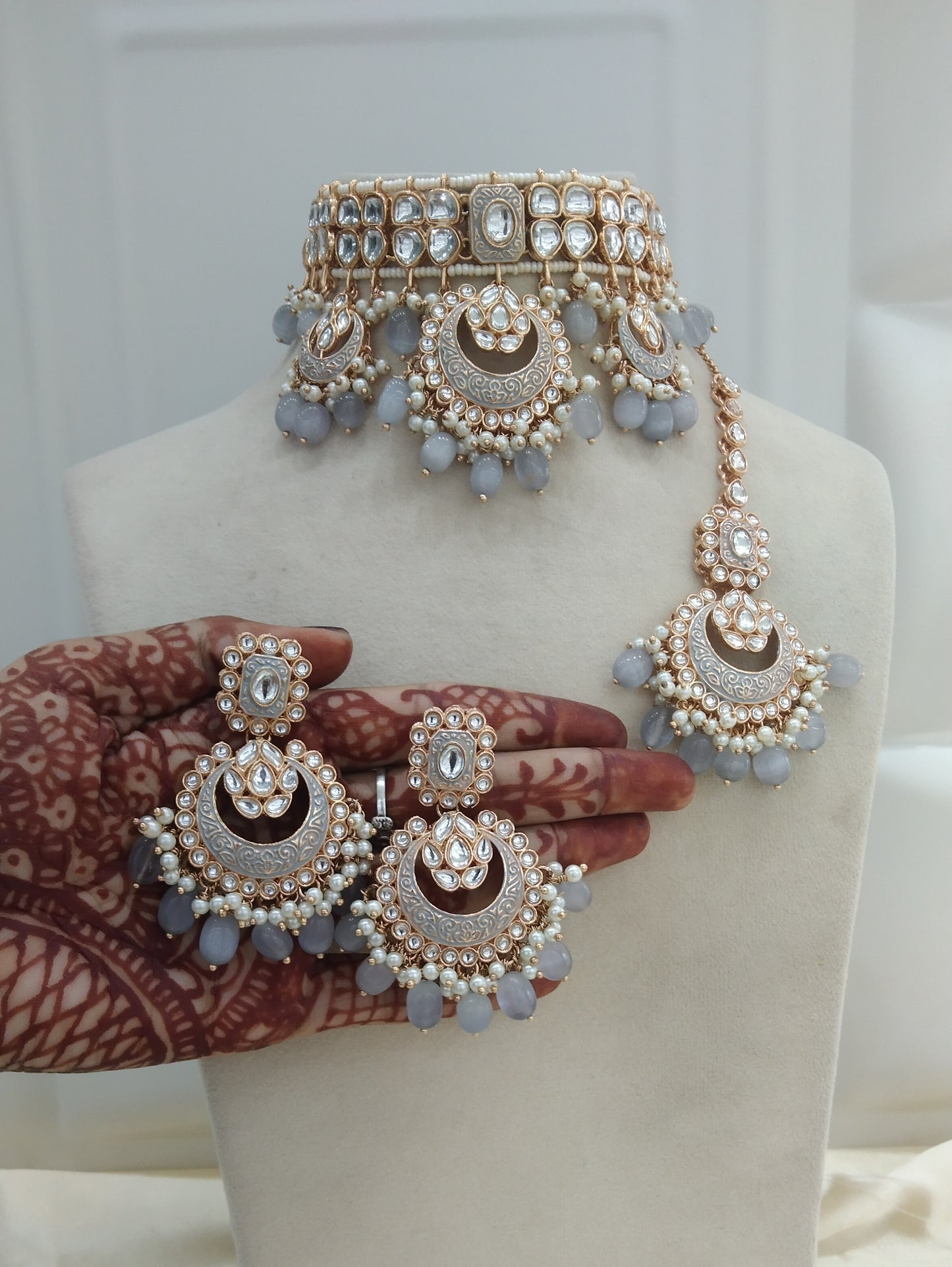 Freya Grey kundan Indian Choker Jewellery Set