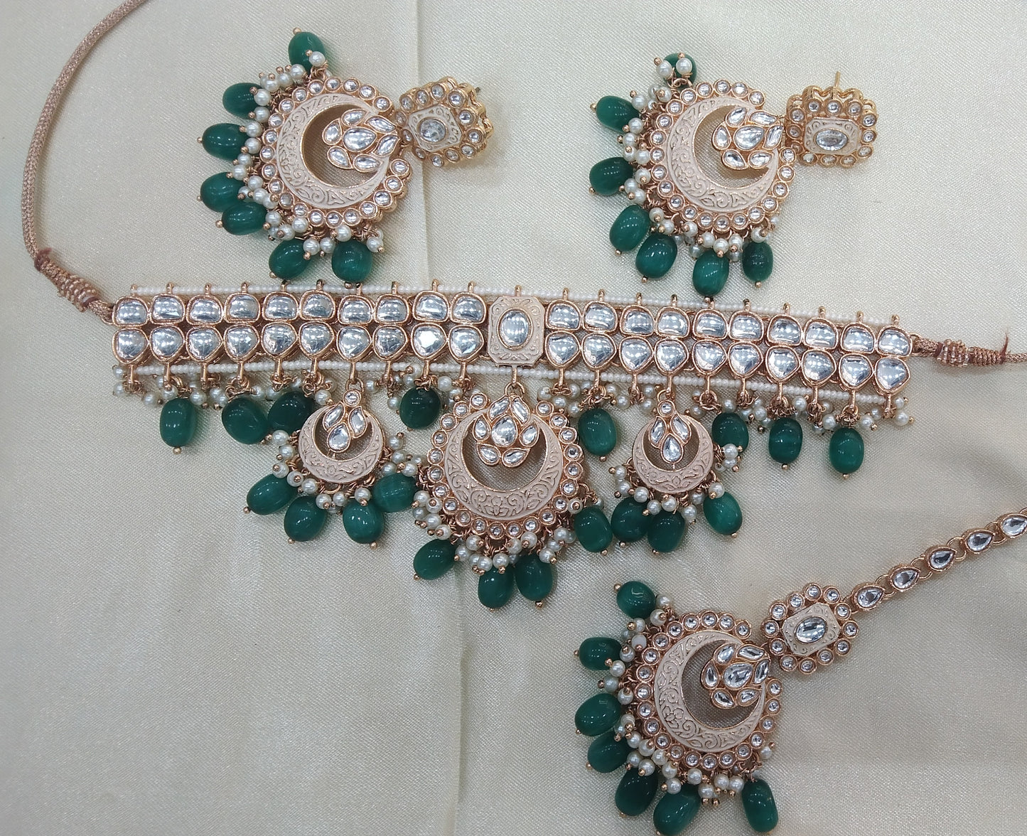 Freya Rama Green kundan Indian Choker Jewellery Set