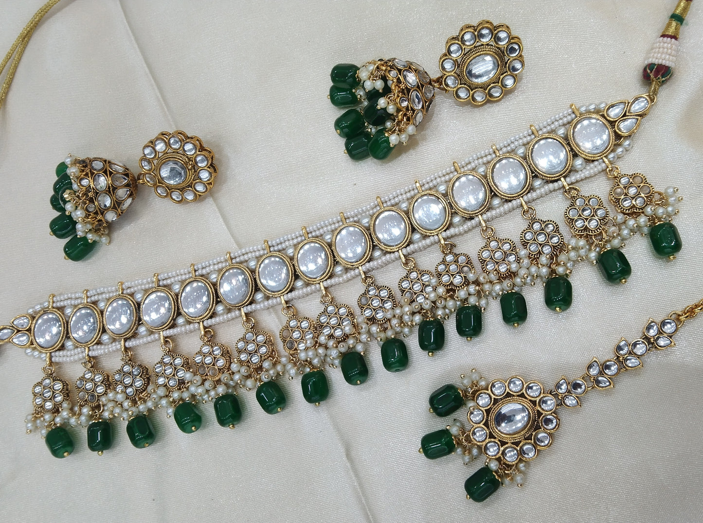 Gauri Green kundan Indian Choker Jewellery Set