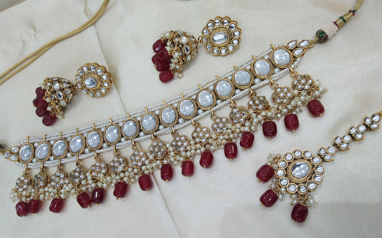 Gauri Maroon kundan Indian Choker Jewellery Set