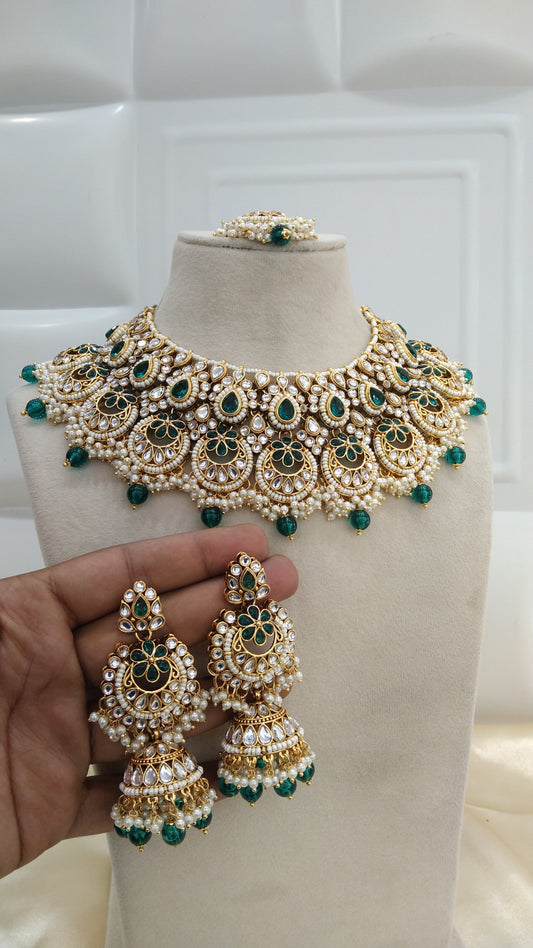 Harpreet Rama green kundan Indian Necklace Jewellery Set