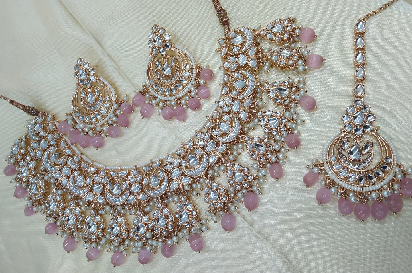 Kirna Baby Pink kundan Indian Necklace Jewellery Set