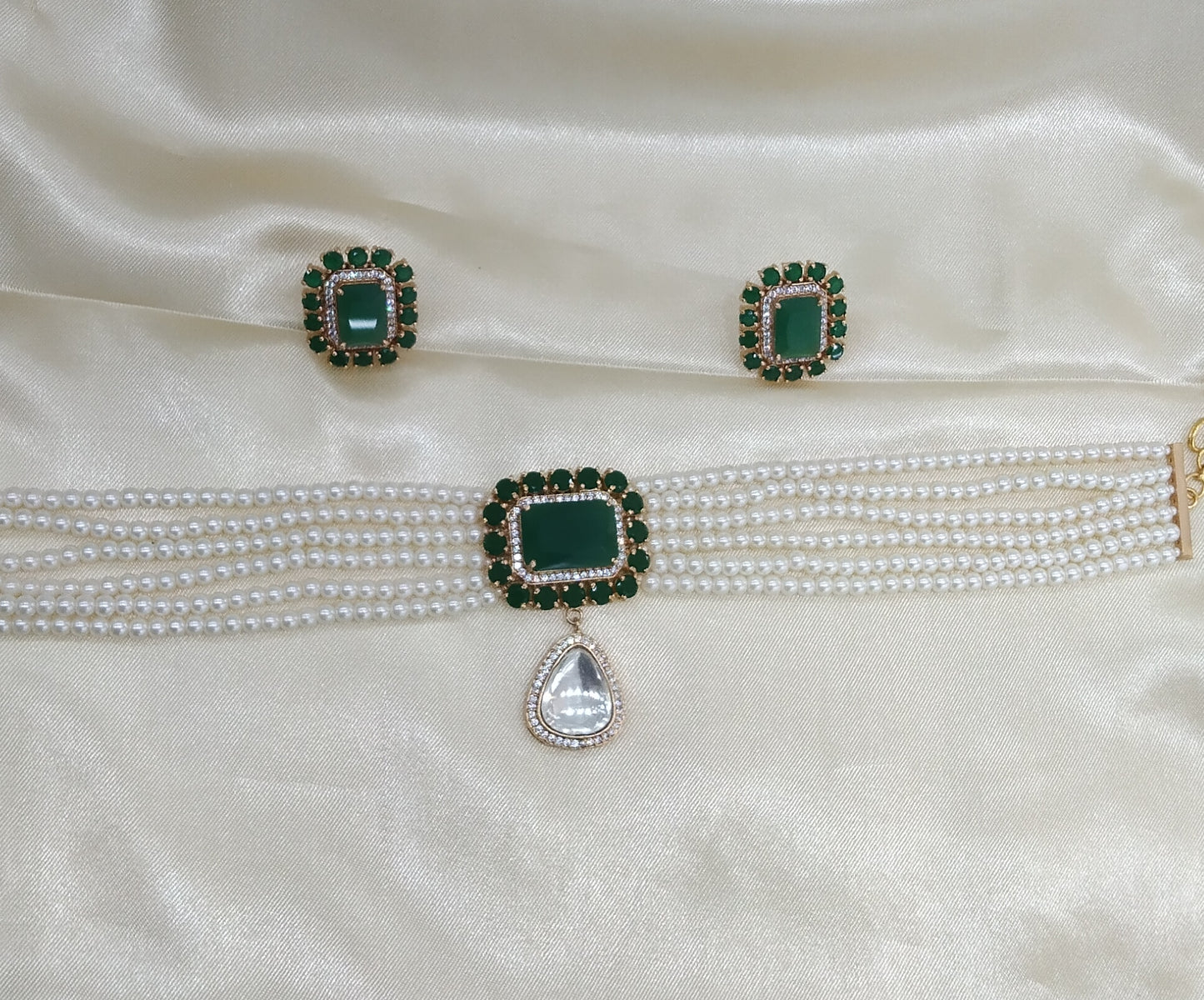 Nirat Green kundan Indian Choker Jewellery Set