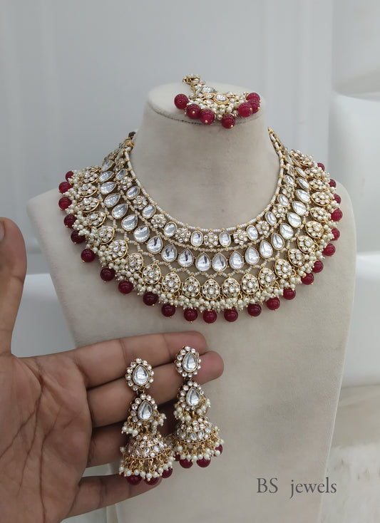 Raagavi Maroon Kundan Jewelry Set