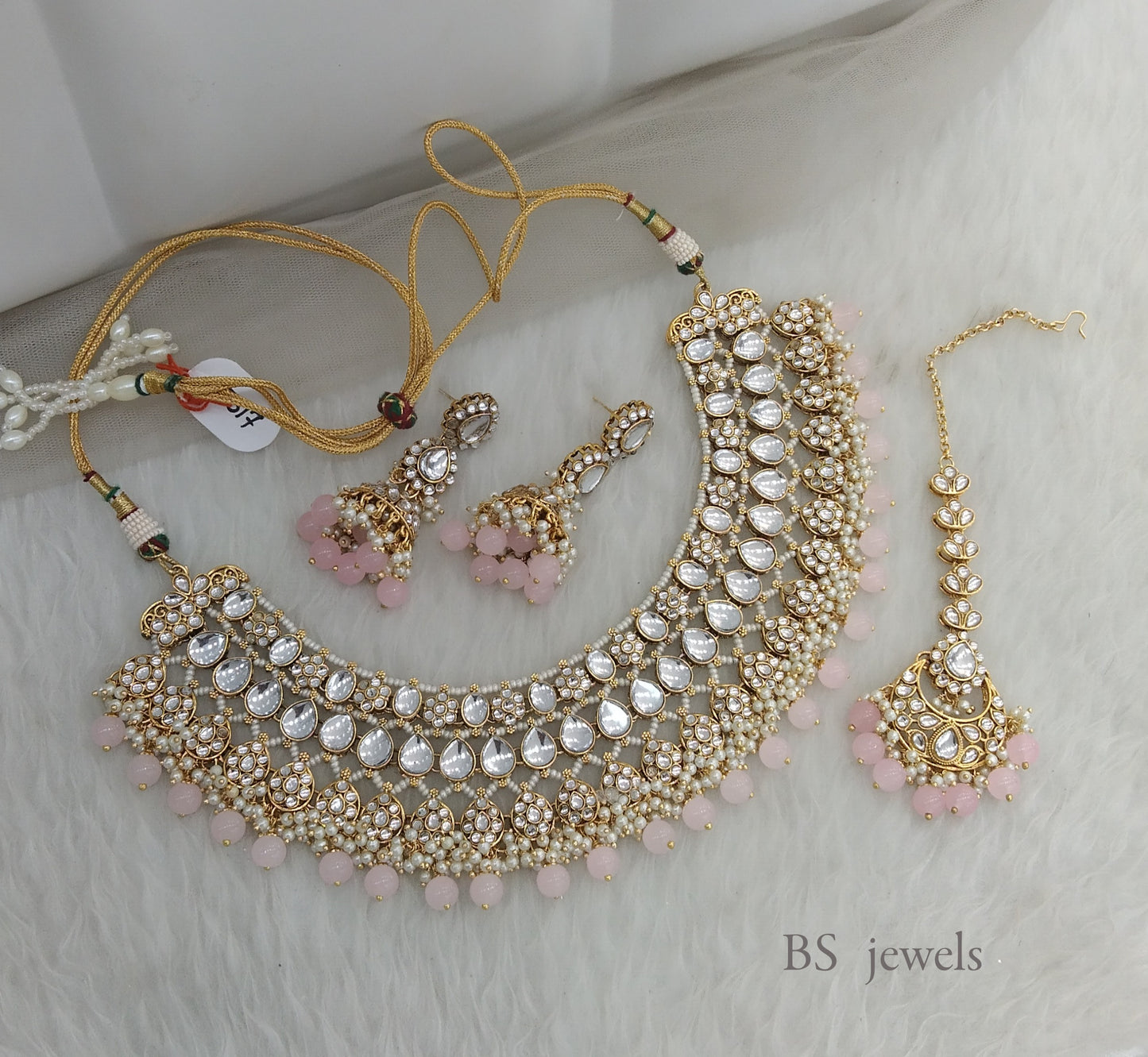 Raagavi Pink Kundan Jewelry Set