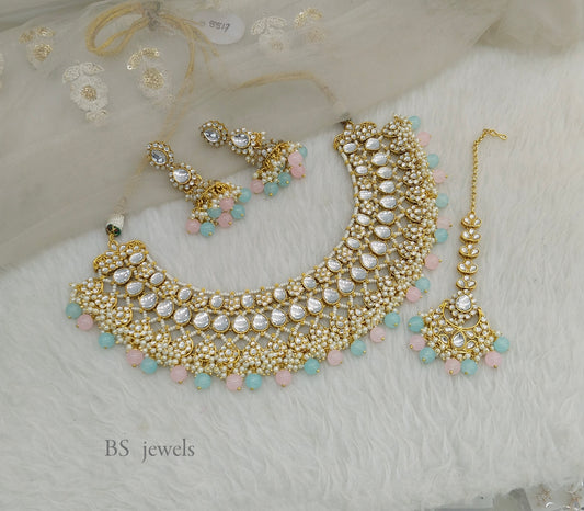 Raagavi Sea Green Kundan Jewelry Set