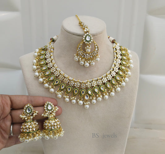Raakaa White Kundan Jewelry Necklace Set