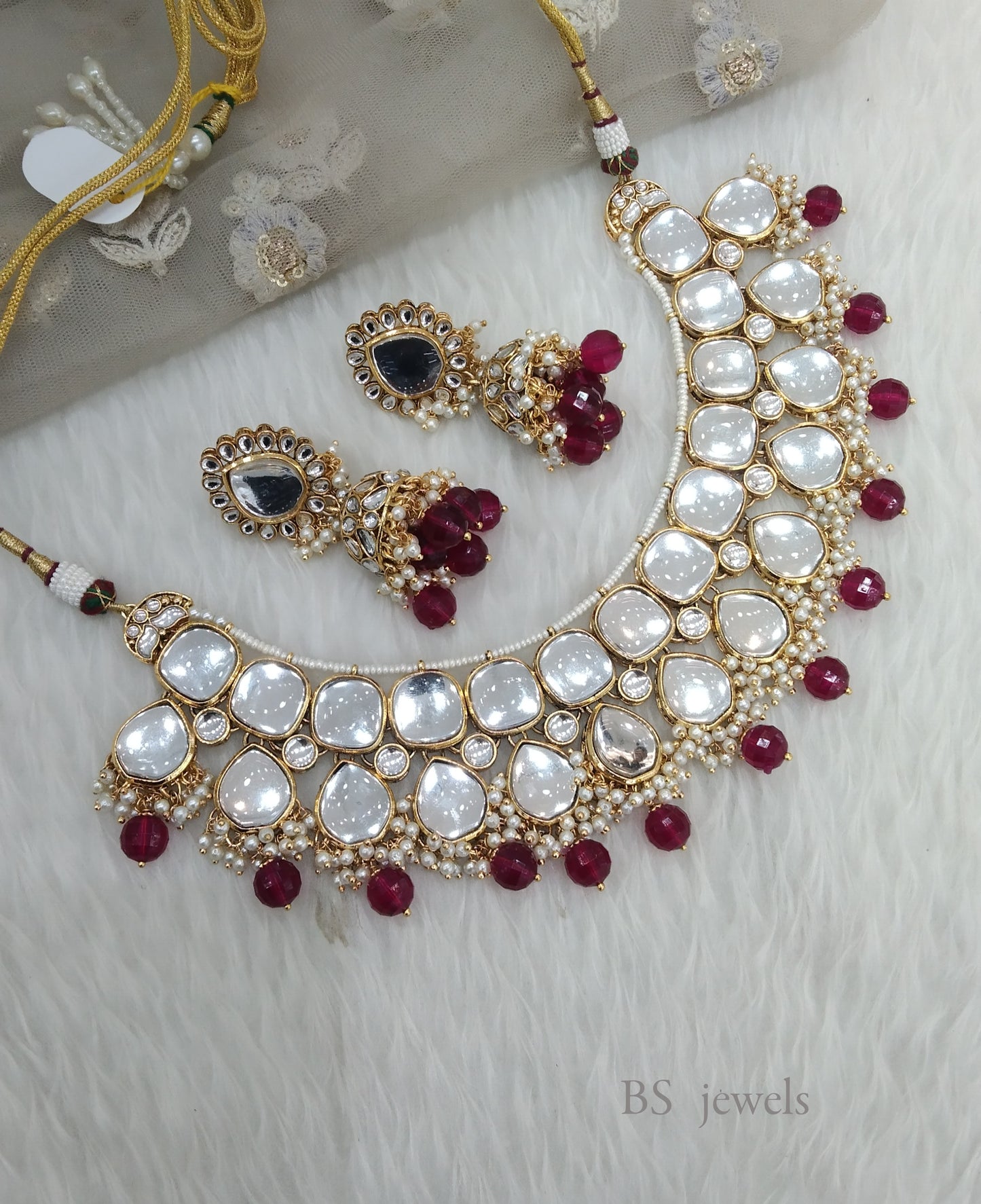 Sannu Majenta Kundan Jewelry  necklace set