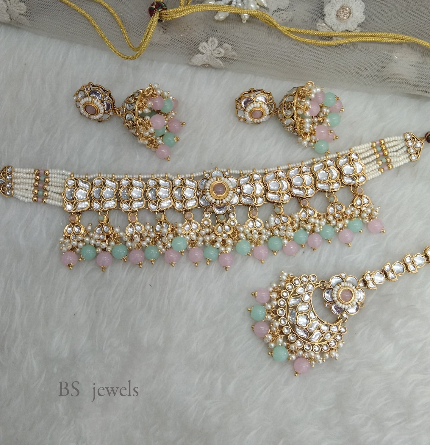 Pista Green Kundan Jewelry Sana choker Set
