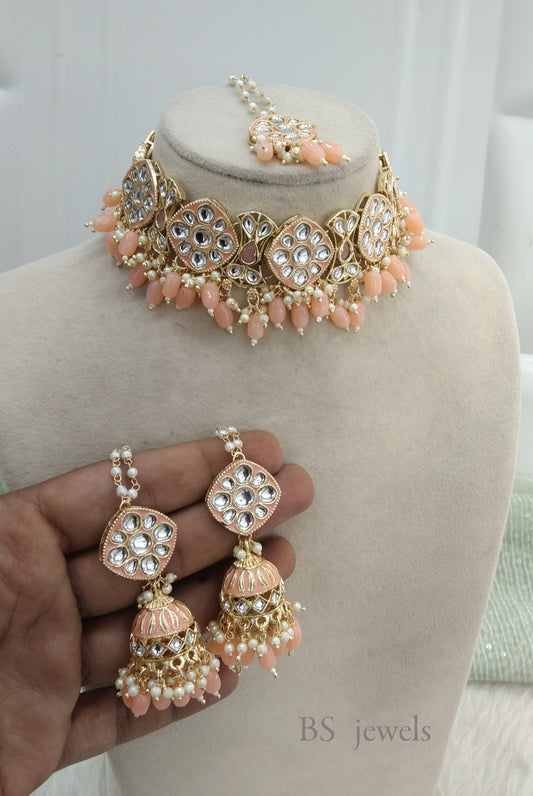Peach Kundan Choker Salnon Jewelry Set