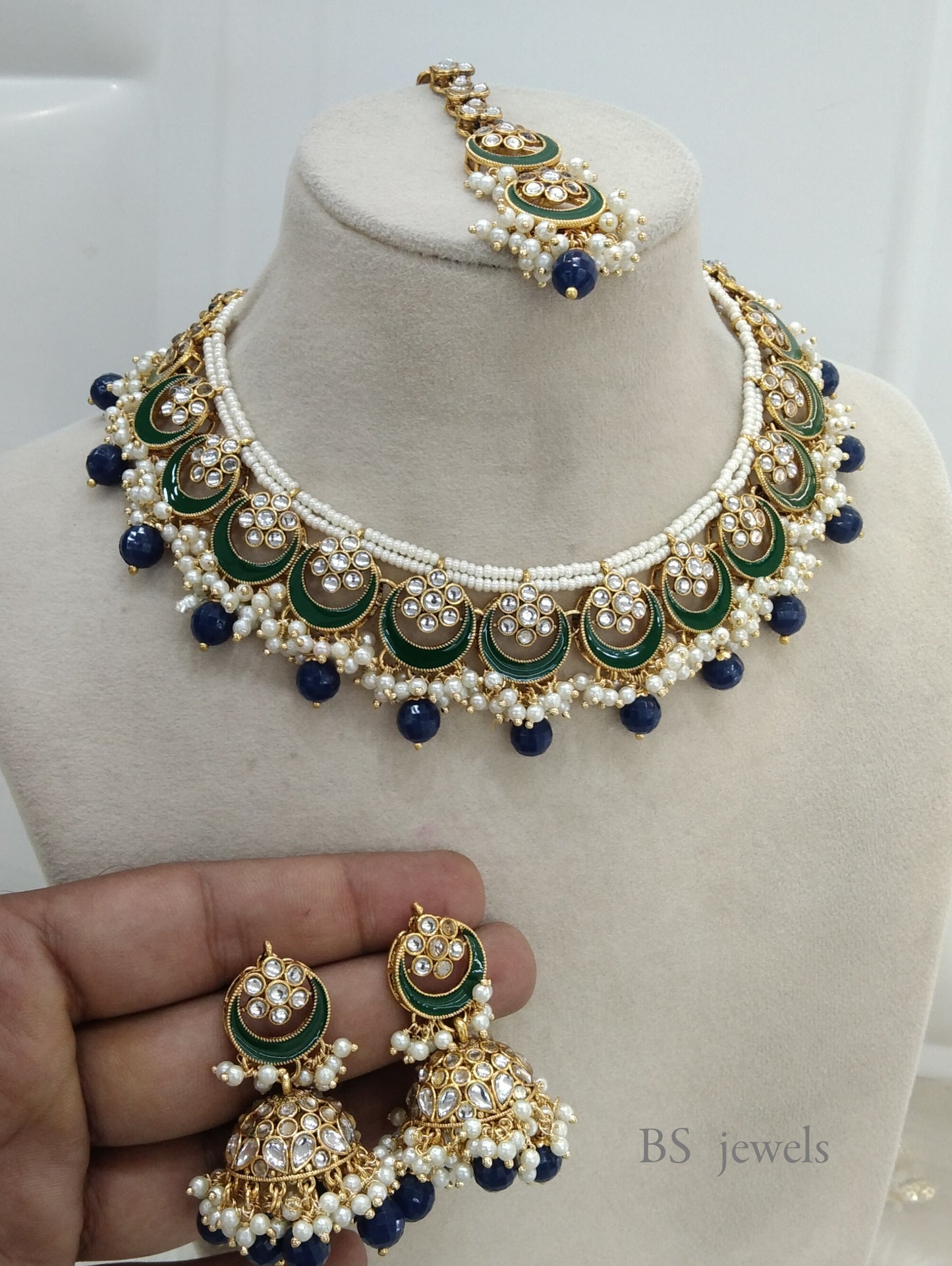 Tanvi Blue Kundan Jewelry Set