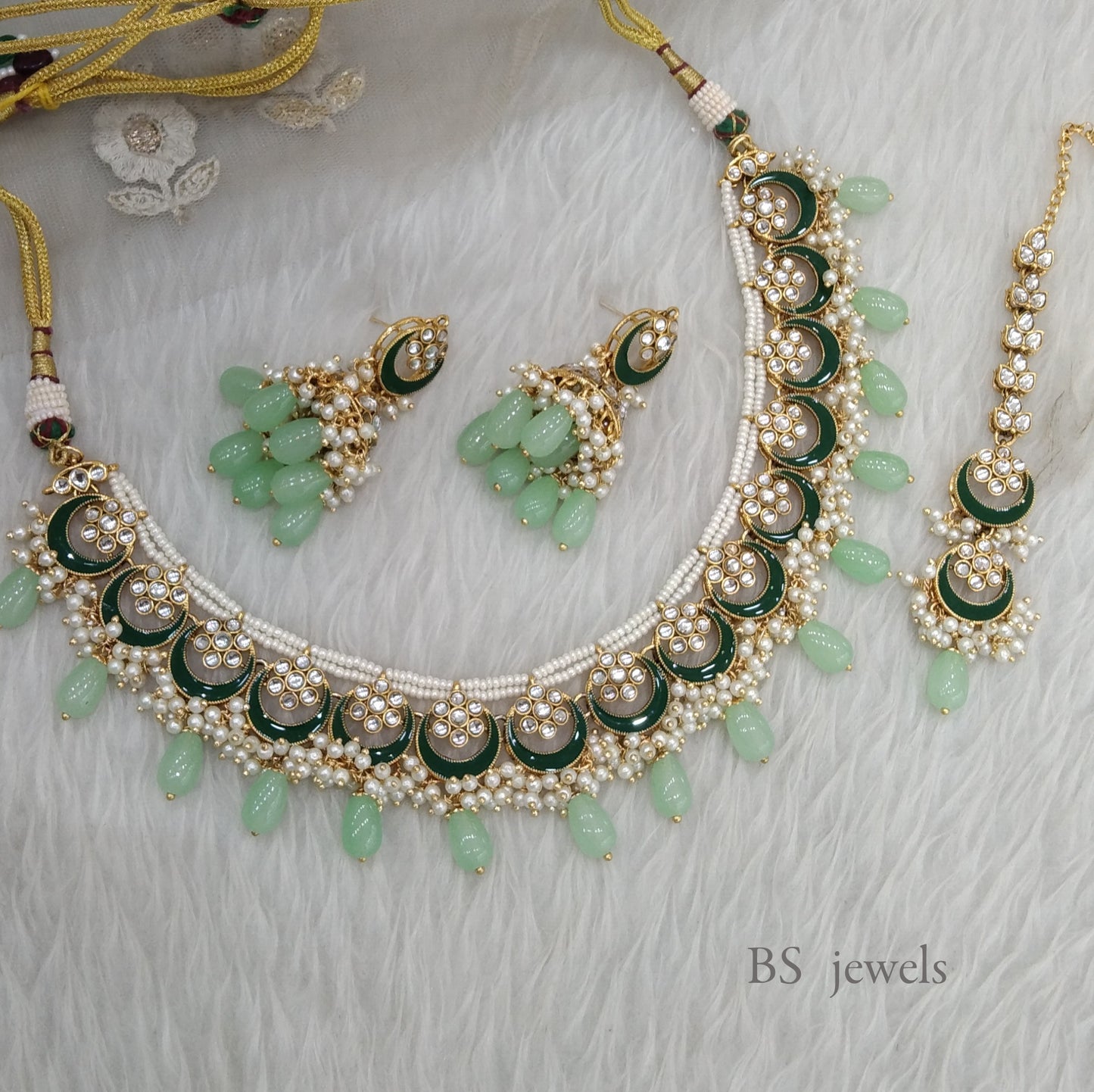 Tanvi Pista Kundan Jewelry Set