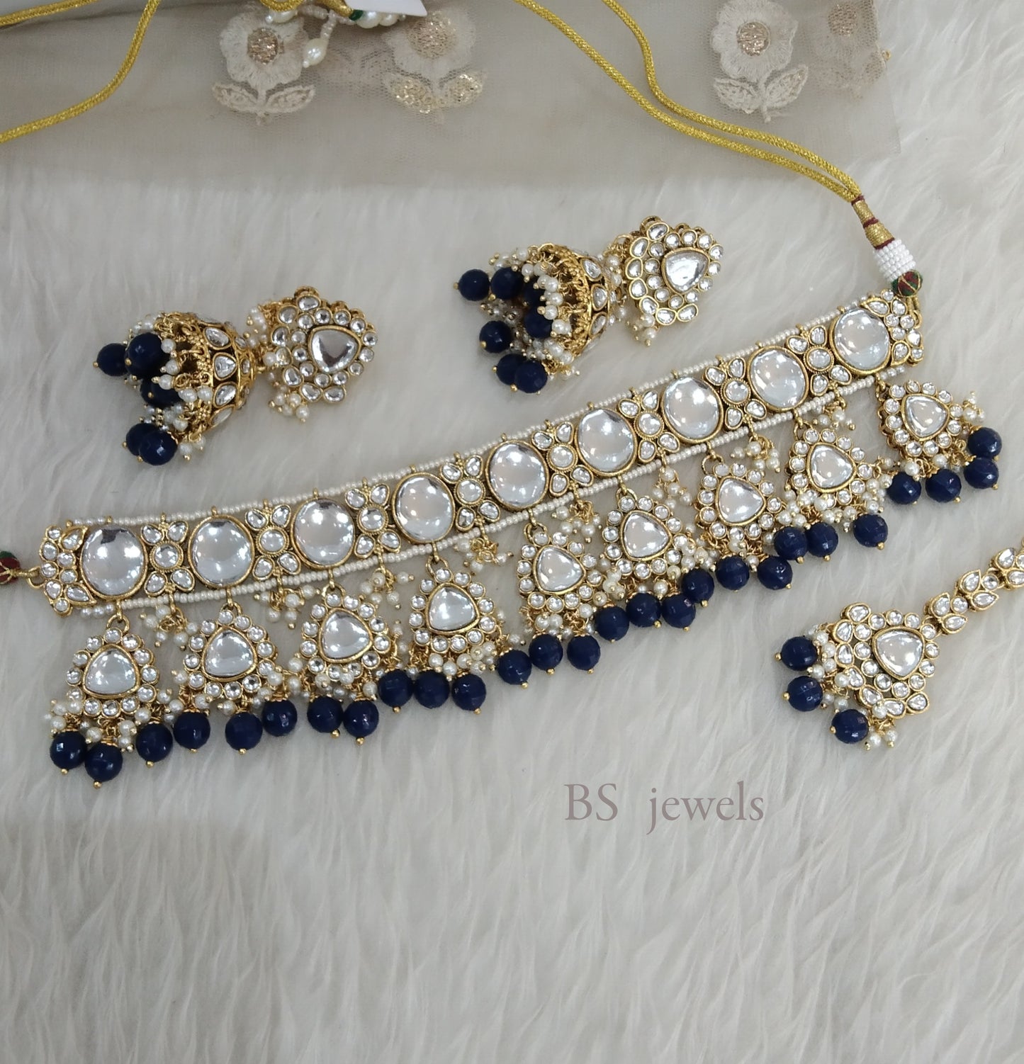 Taani Blue Kundan Choker set Earrings Jewelry