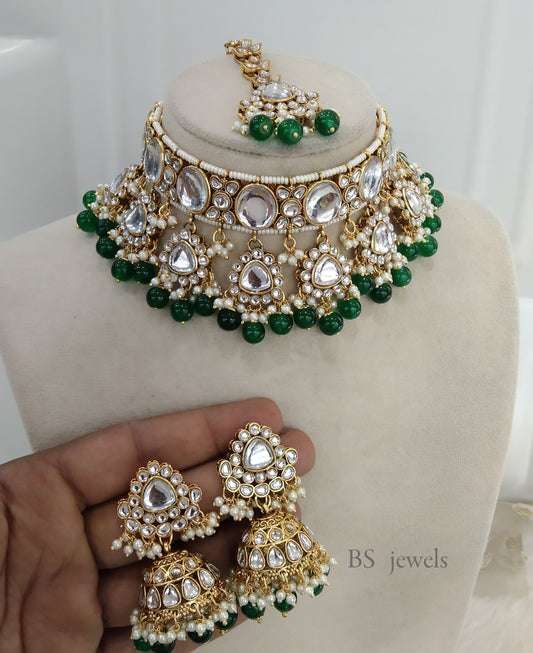 Taani  Green  Kundan Choker  set Earrings Jewelry