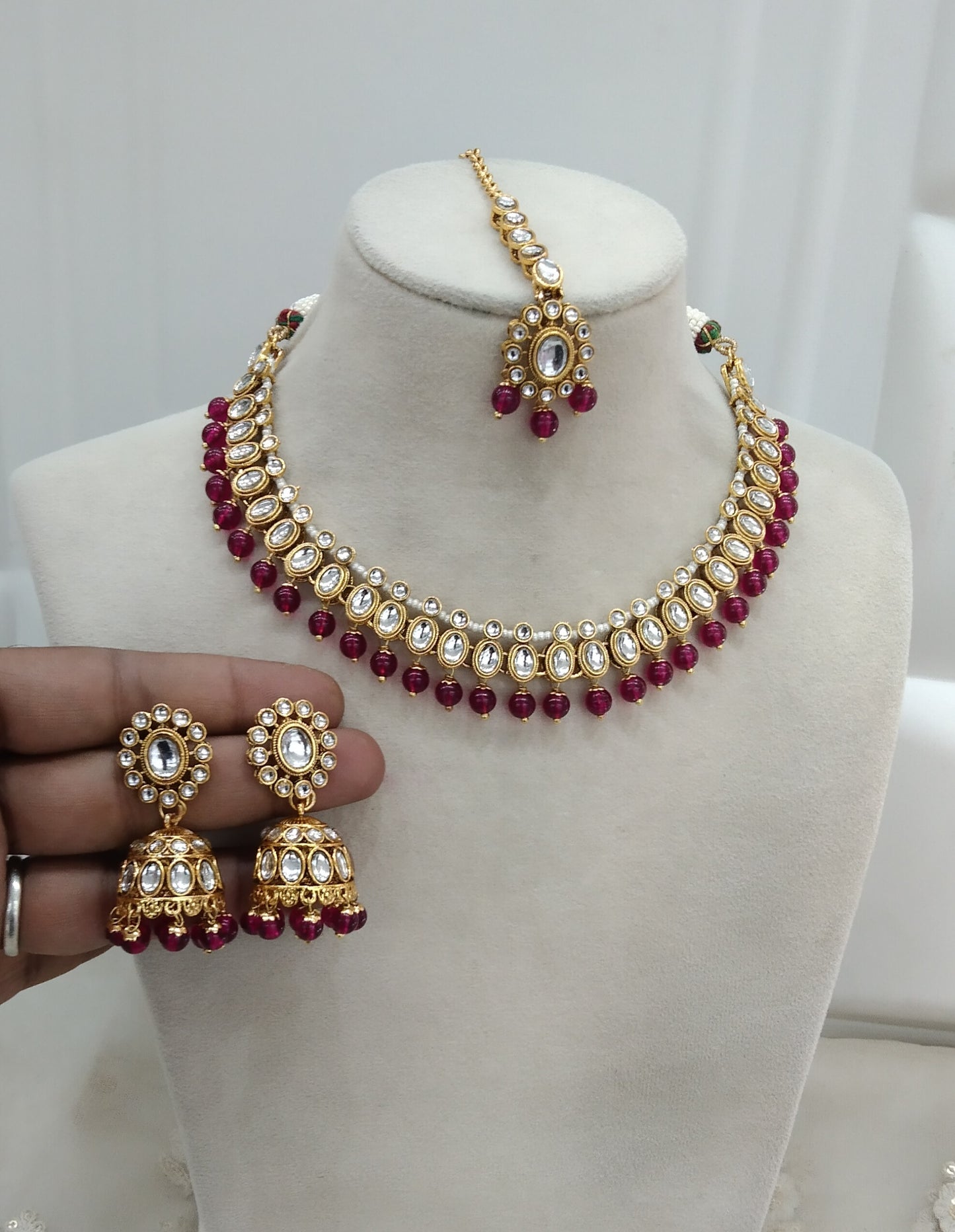 Majenta Kundan Jewelry Necklace Laksha Set