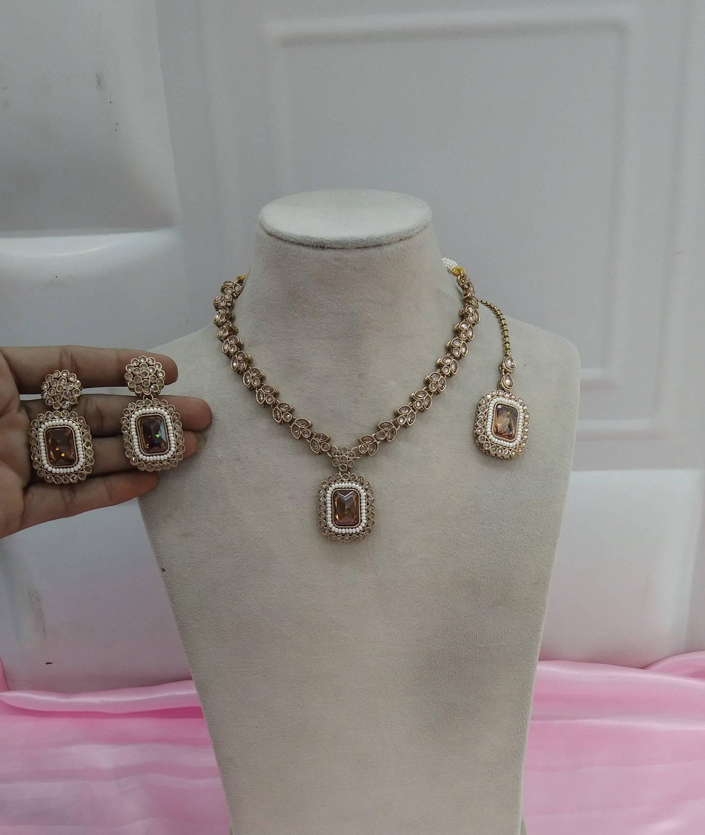 Antique Gold Necklace Jewellery Rishi Set