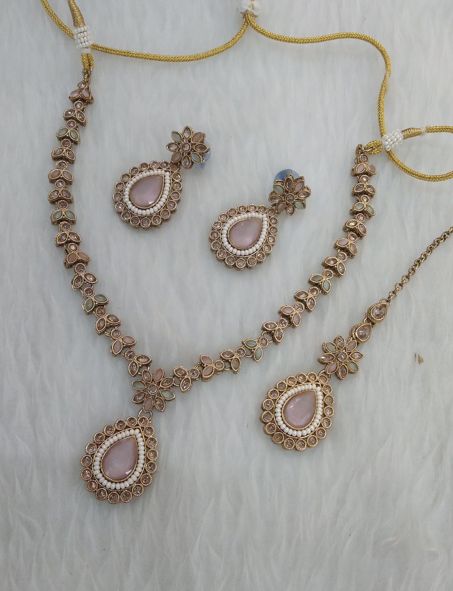 Mint Pink Necklace Jewellery Rishi Set
