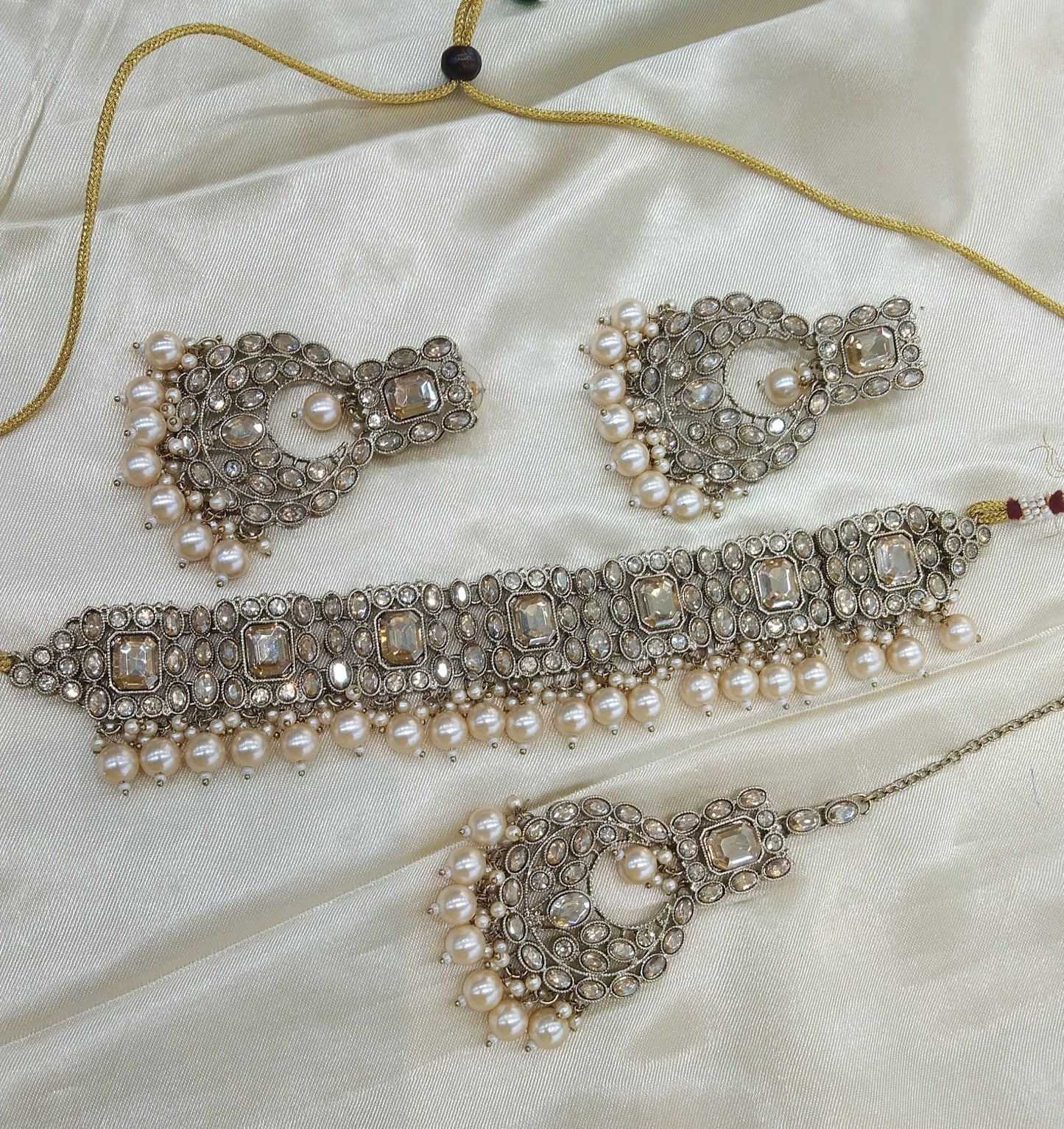 Antique Gold Choker Jewellery Ibhan Set