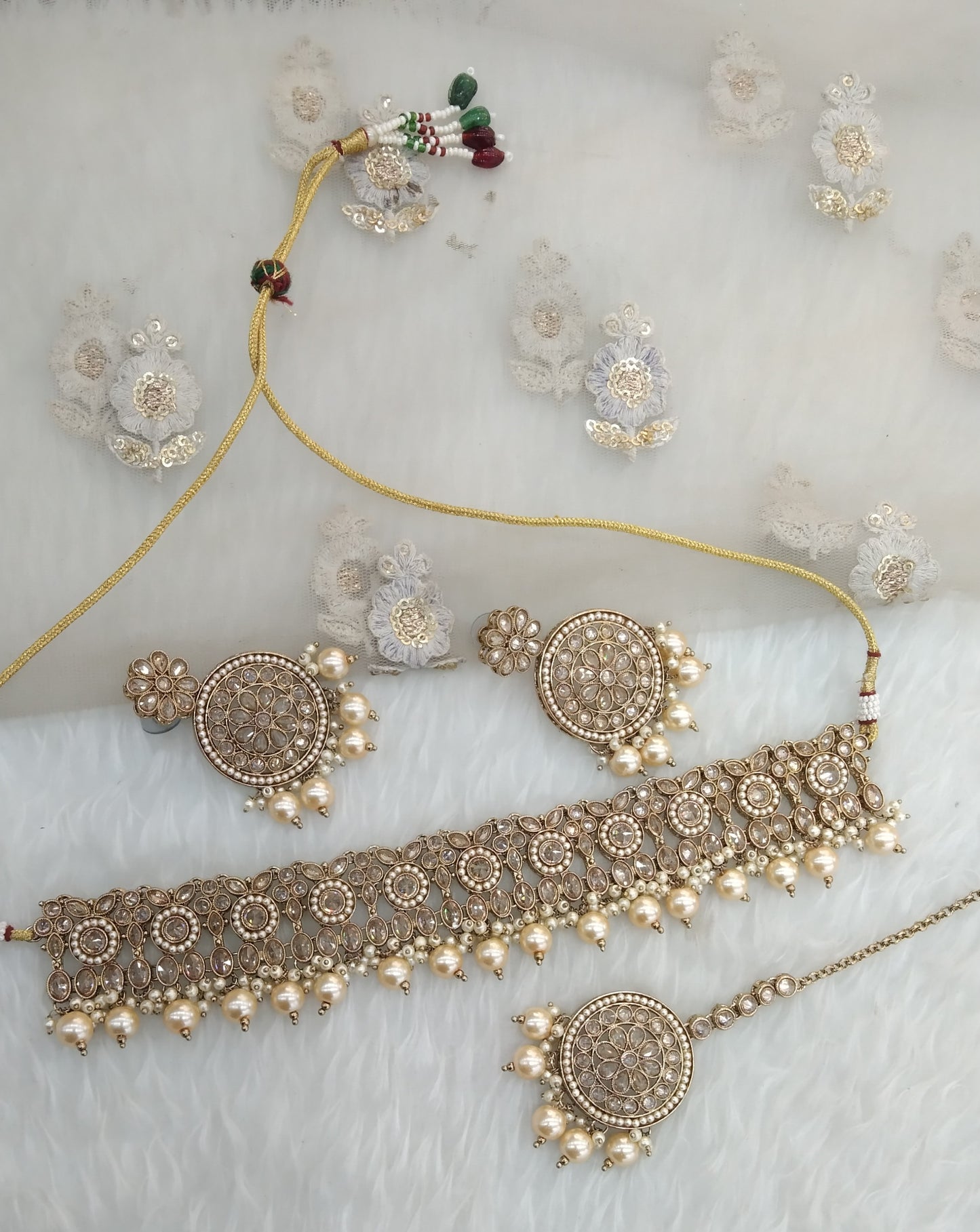 Antique Gold Choker Jewellery Bluff Set