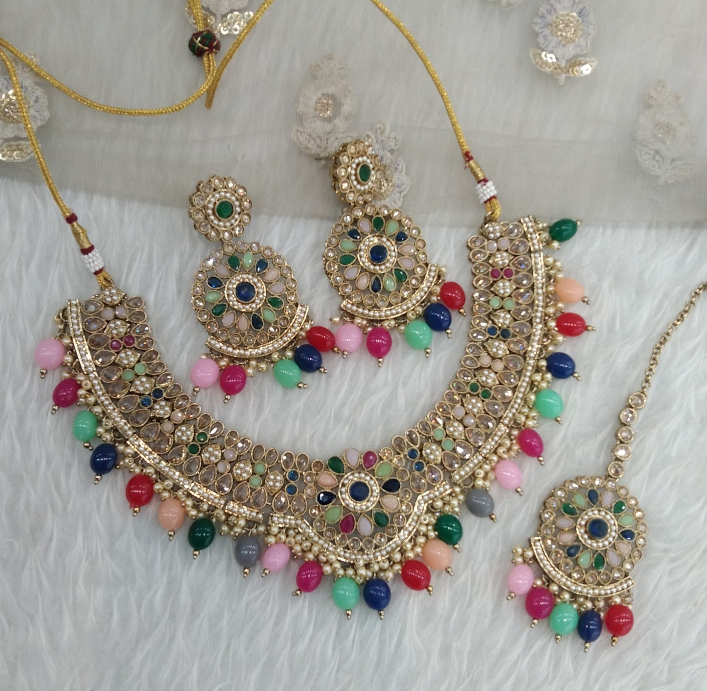 Multi color necklace Jewellery Cello Set