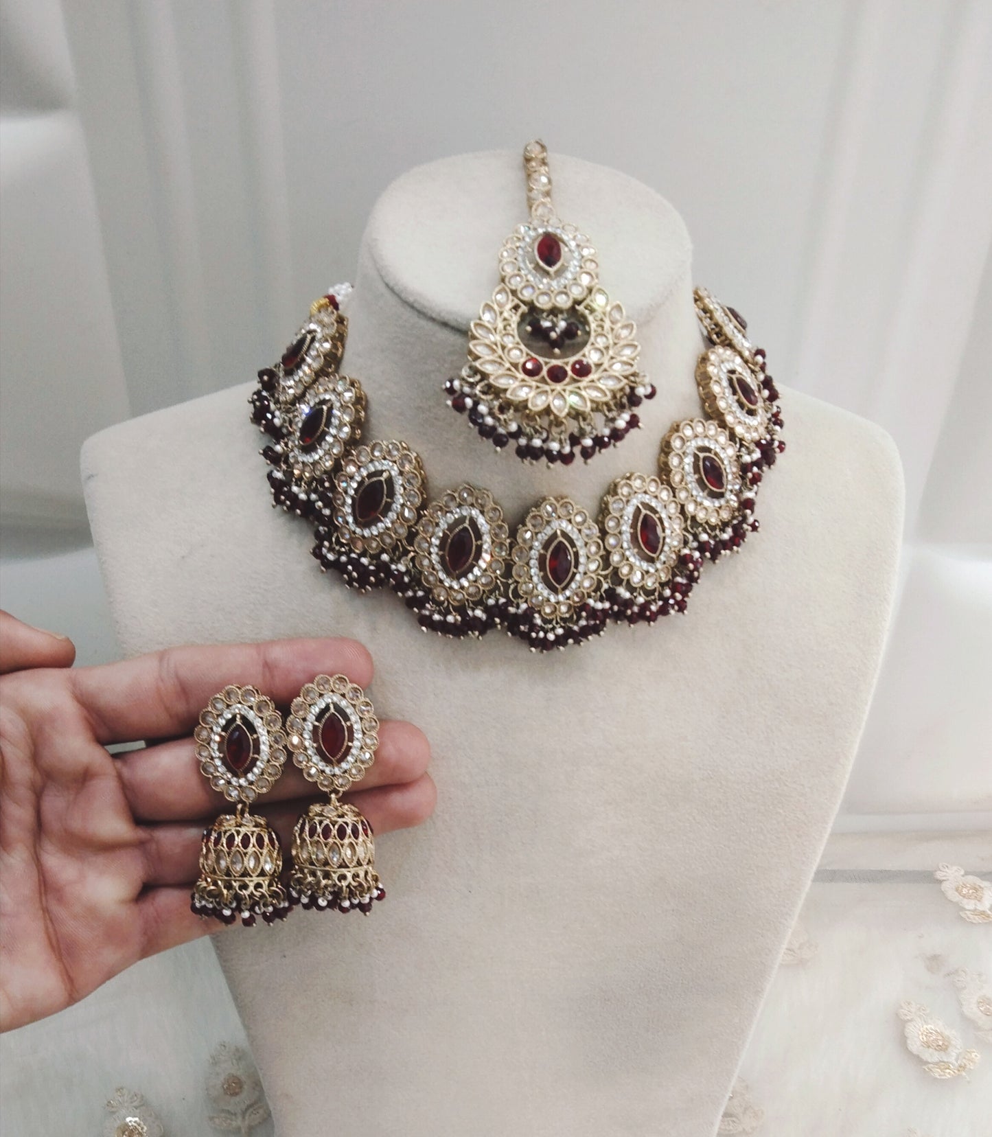 Maroon necklace Jewellery Inaaya Set