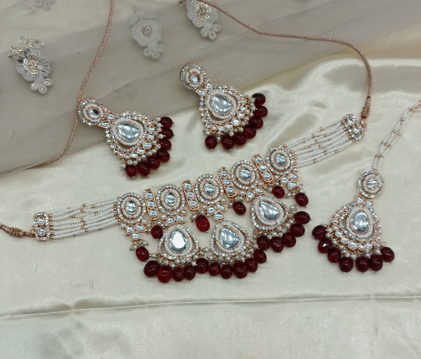 Maroon Kundan 21 Karet Choker Jewellery hudi Set
