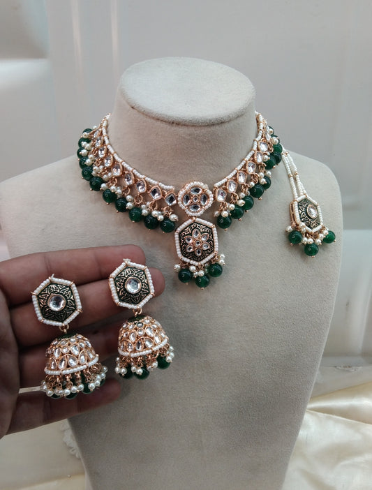 Green Kundan 21 Karet Necklace Jewellery Preserve Set