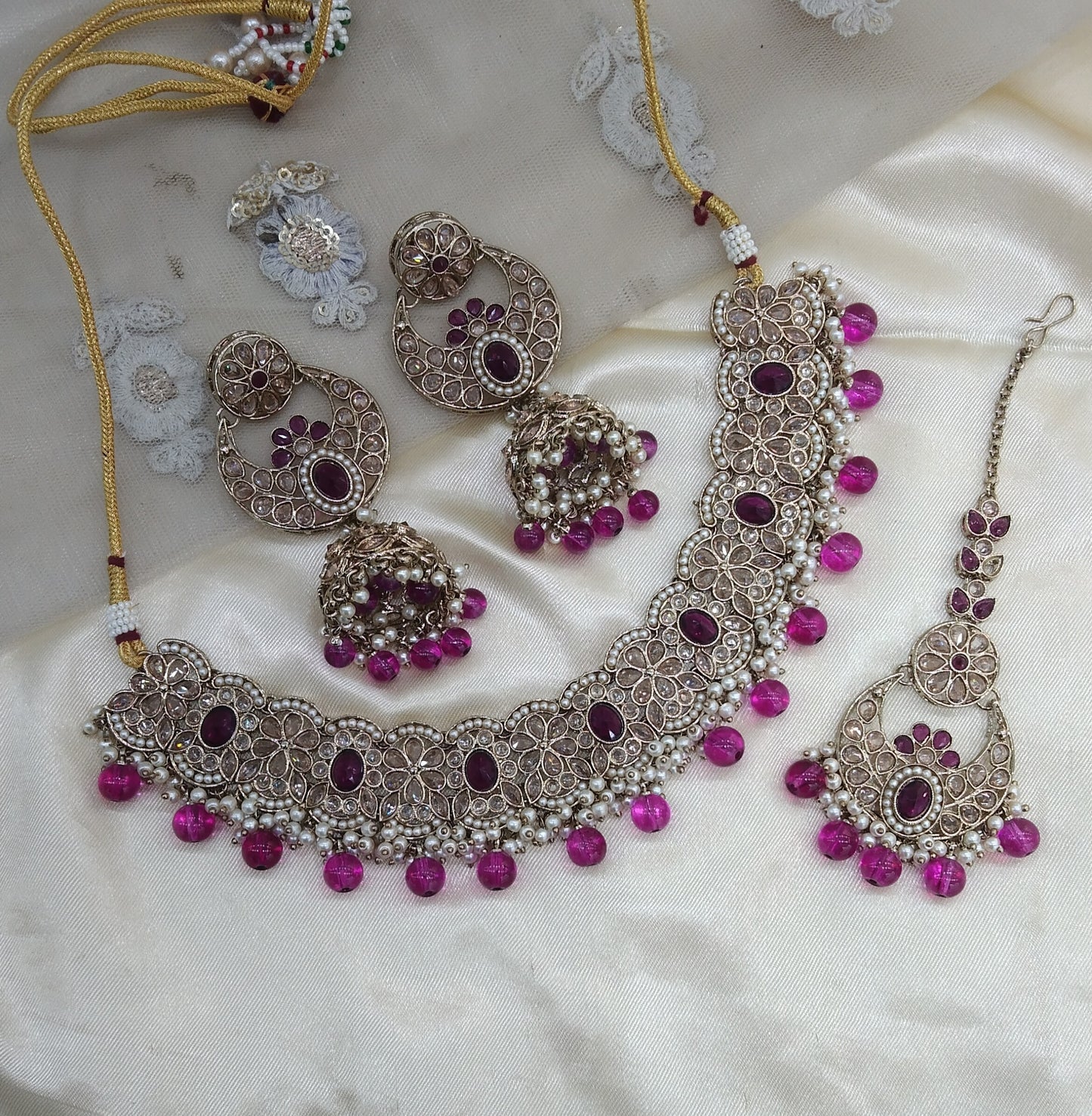 Purple Antique Gold Necklace Jewellery Keeps Set