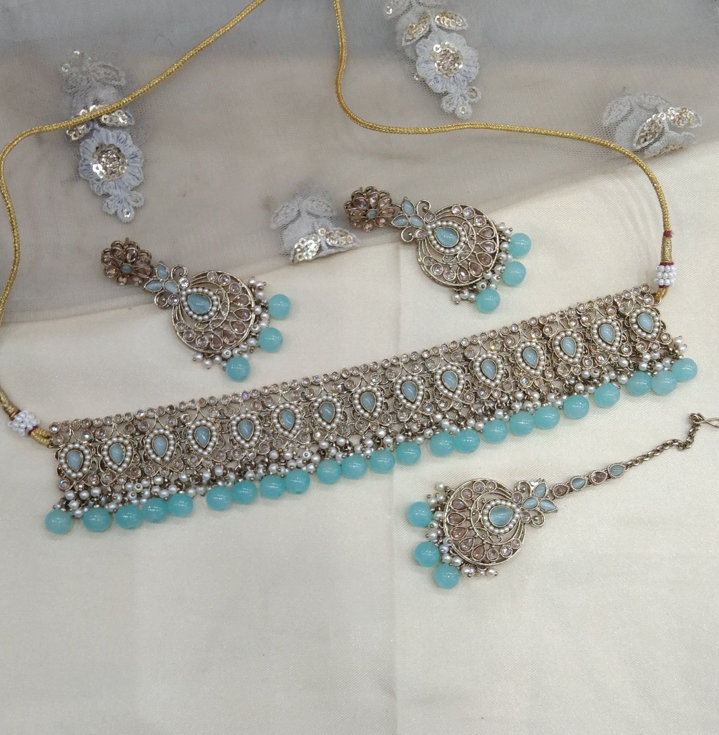Sky Blue Choker Jewellery Winni Peg Set