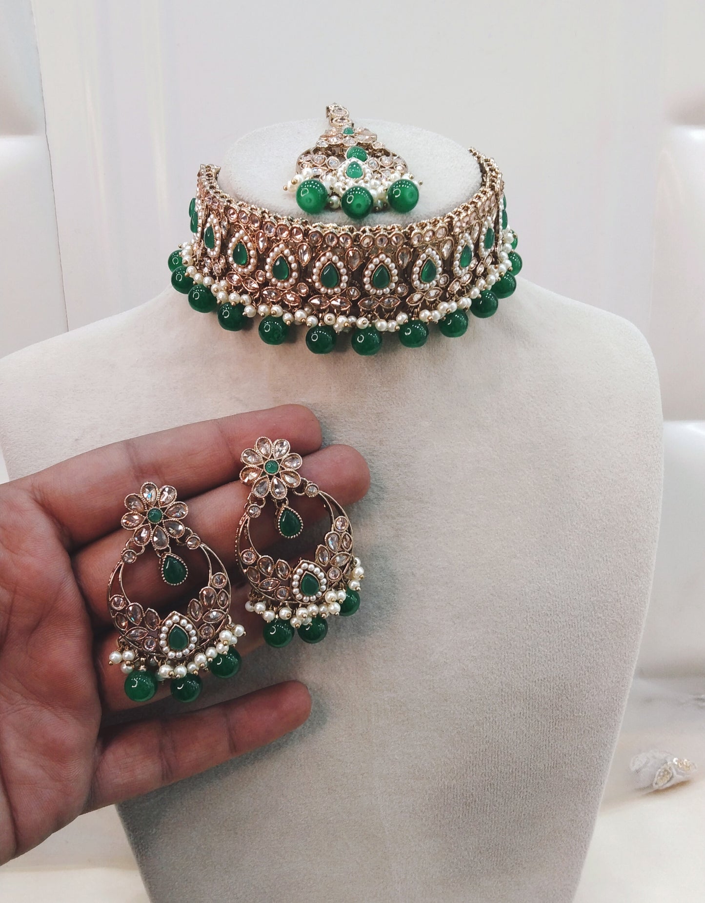Green Choker Jewellery Sawree  Set