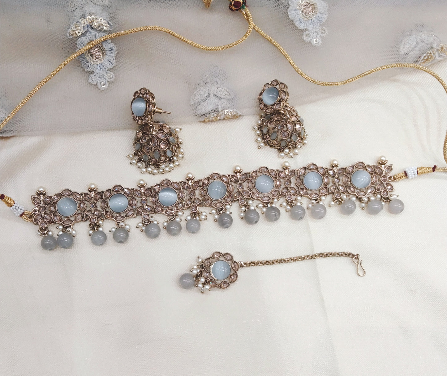 Grey  Choker Jewellery Bendigo  Set