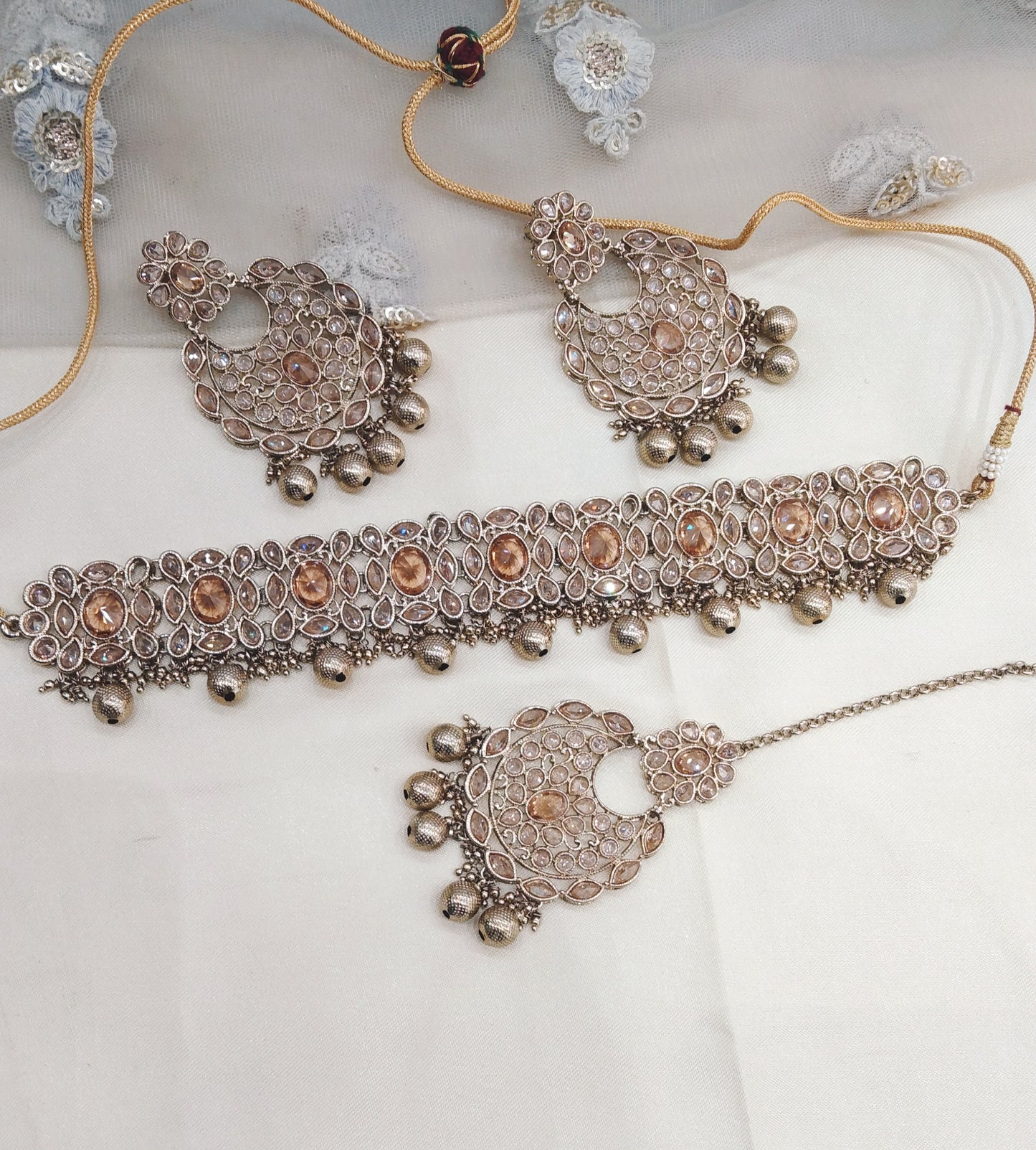 Antique Gold Choker Jewellery Wellington Set