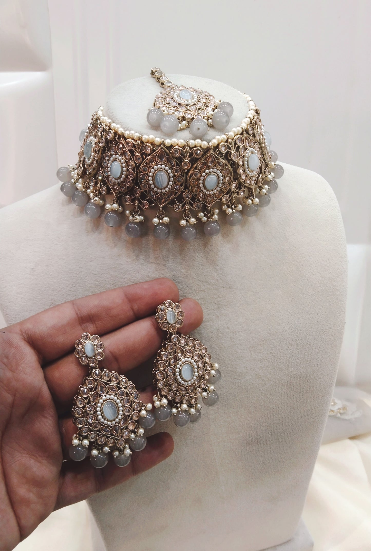 Grey Choker Jewellery Hira Set