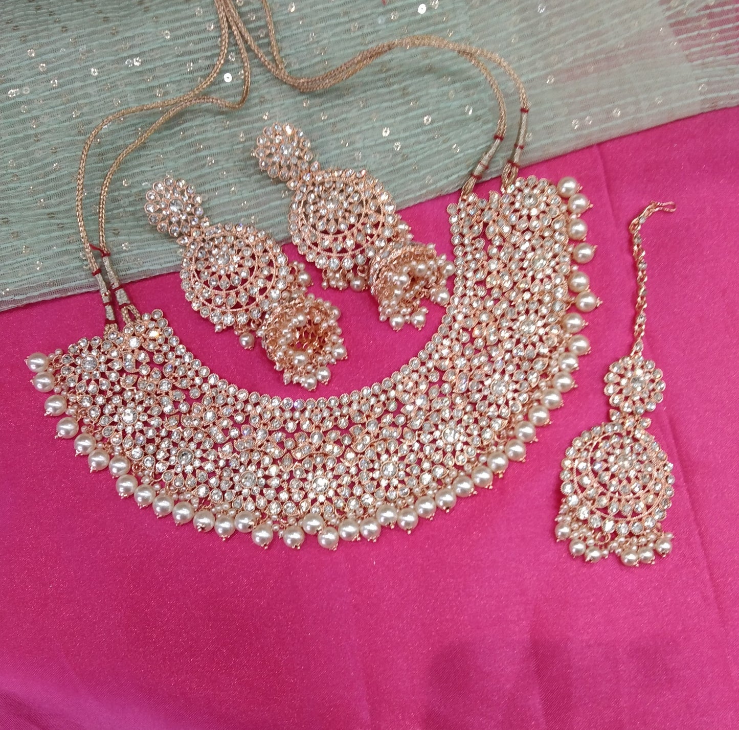 Rose White Necklace Jewellery Darwin Set