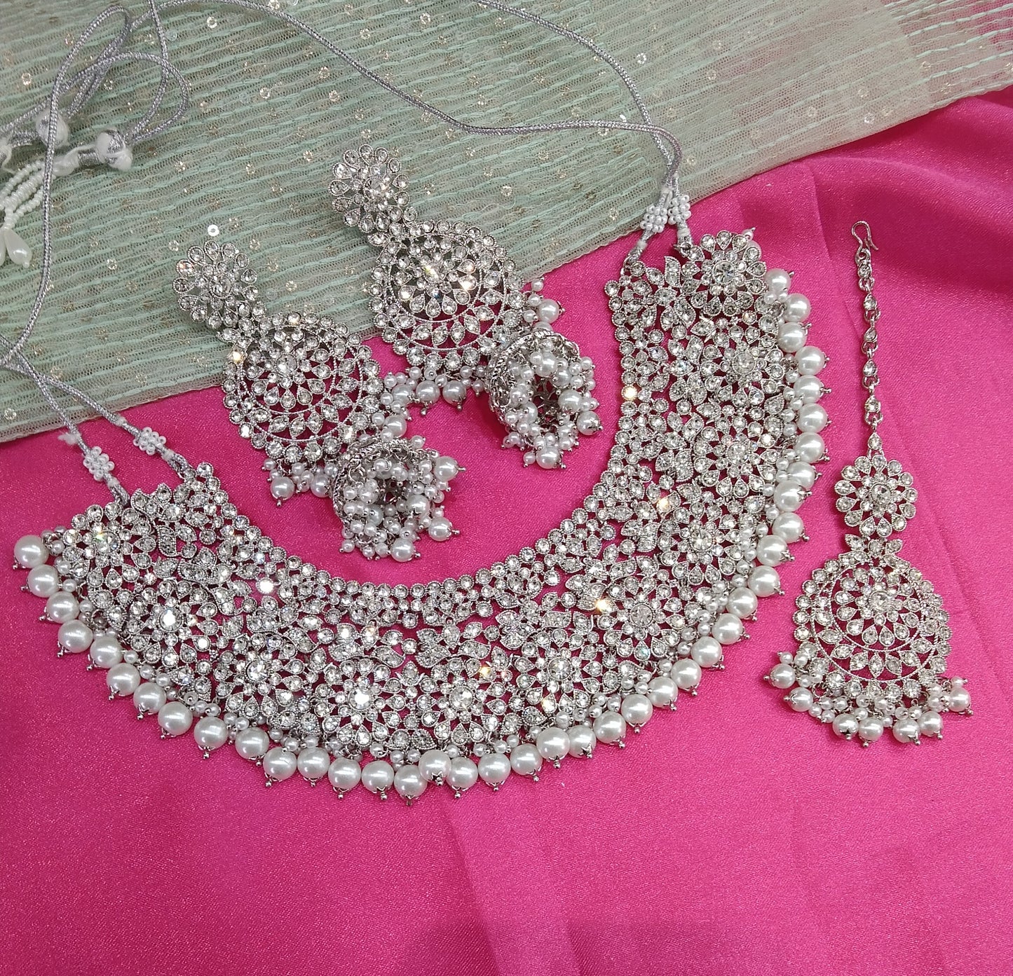 Silver White Necklace Jewellery Darwin Set