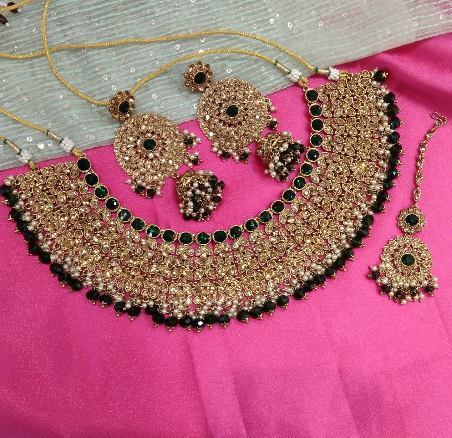 Green Necklace Jewellery Ventura Set