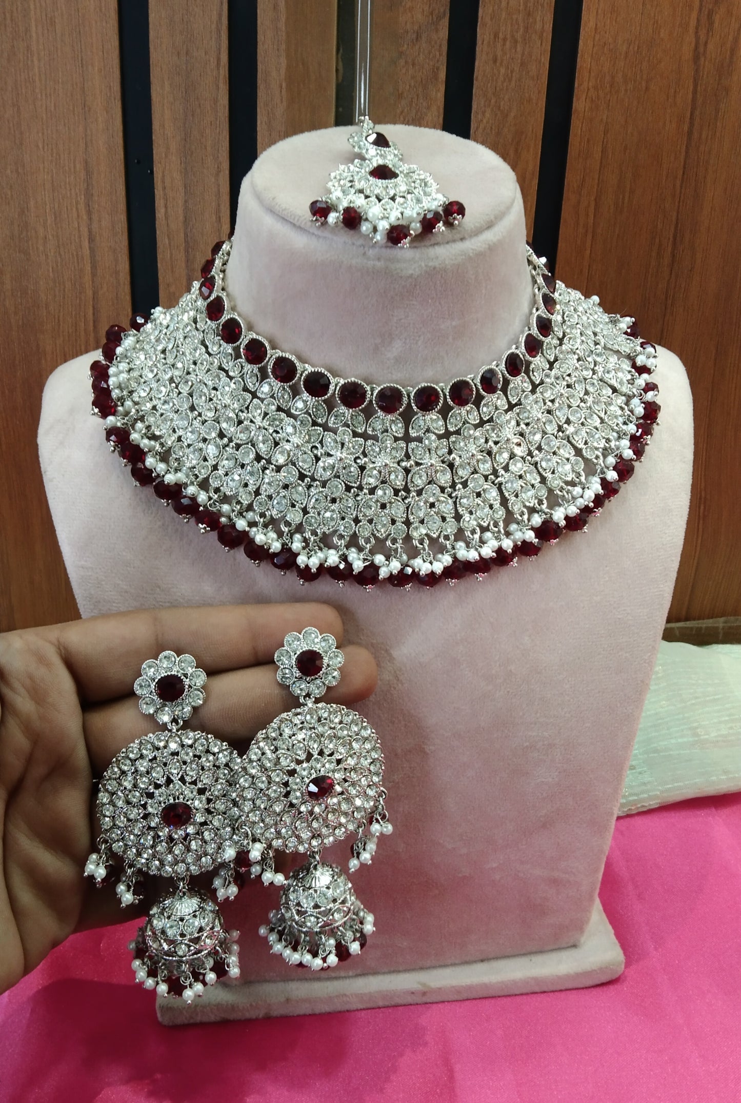 Silver Maroon Necklace Jewellery Ventura Set