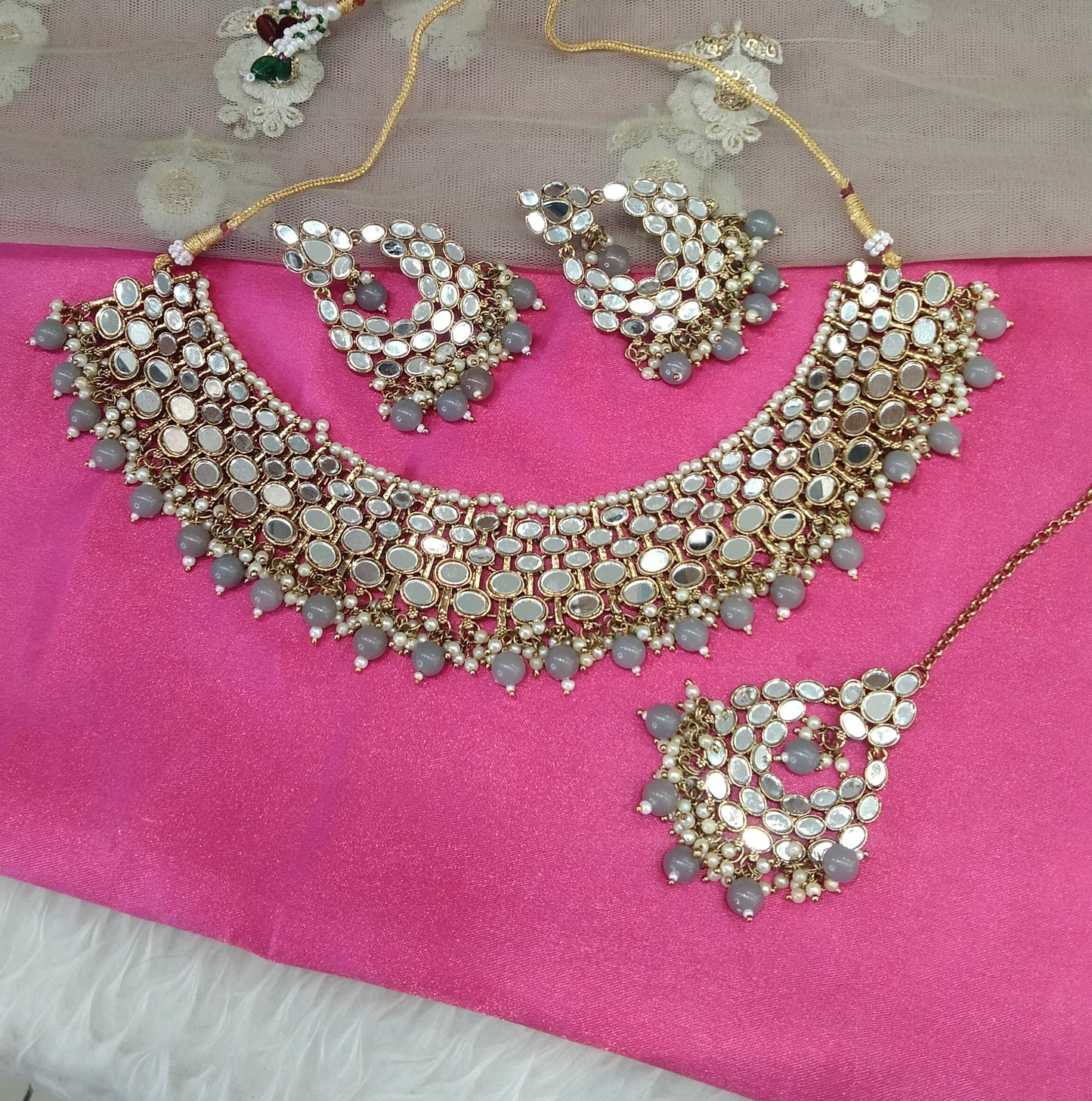Grey Mirror Necklace Jewellery Denish set