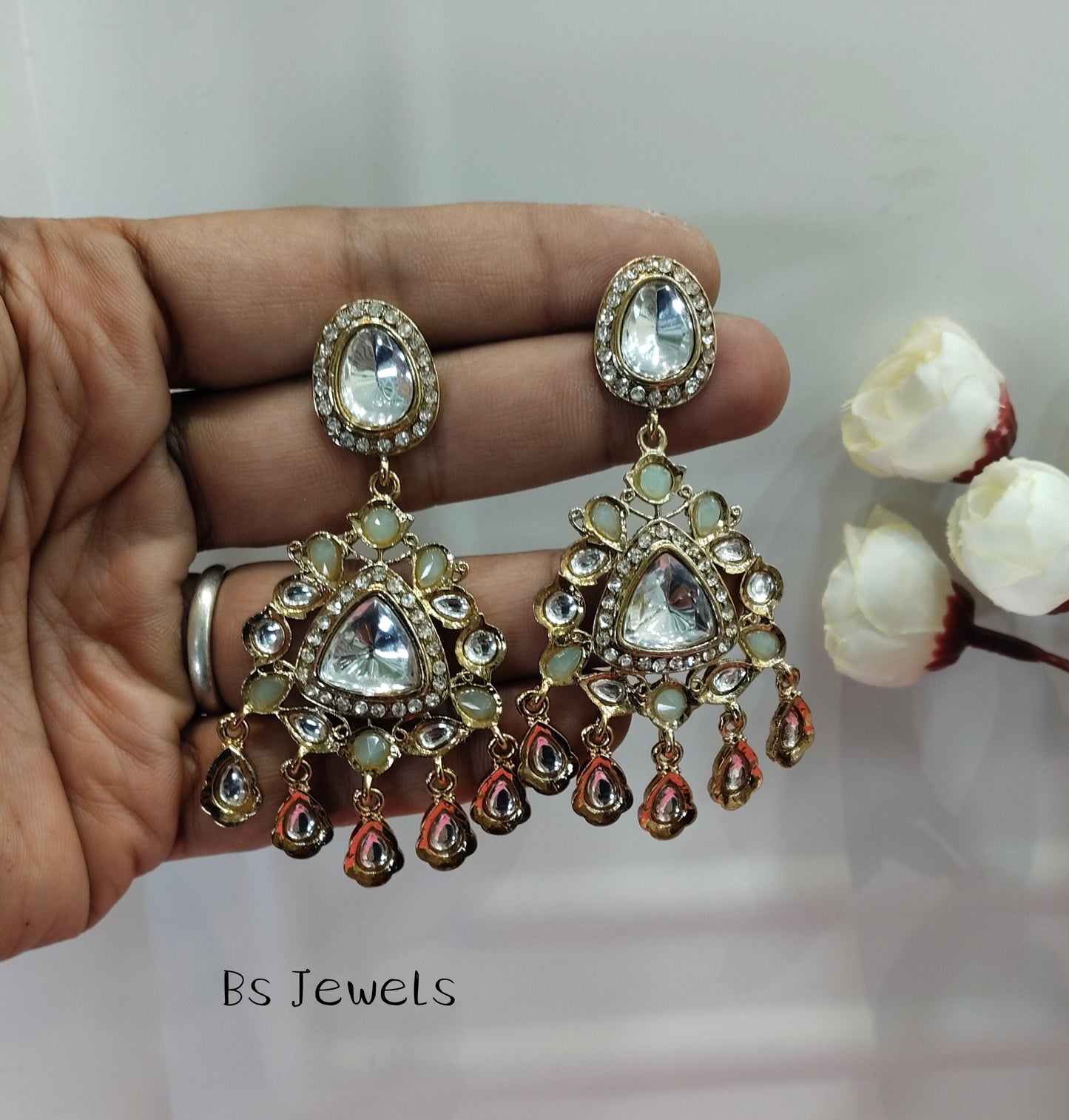 Pista Kundan Sital Bollywood Earrings