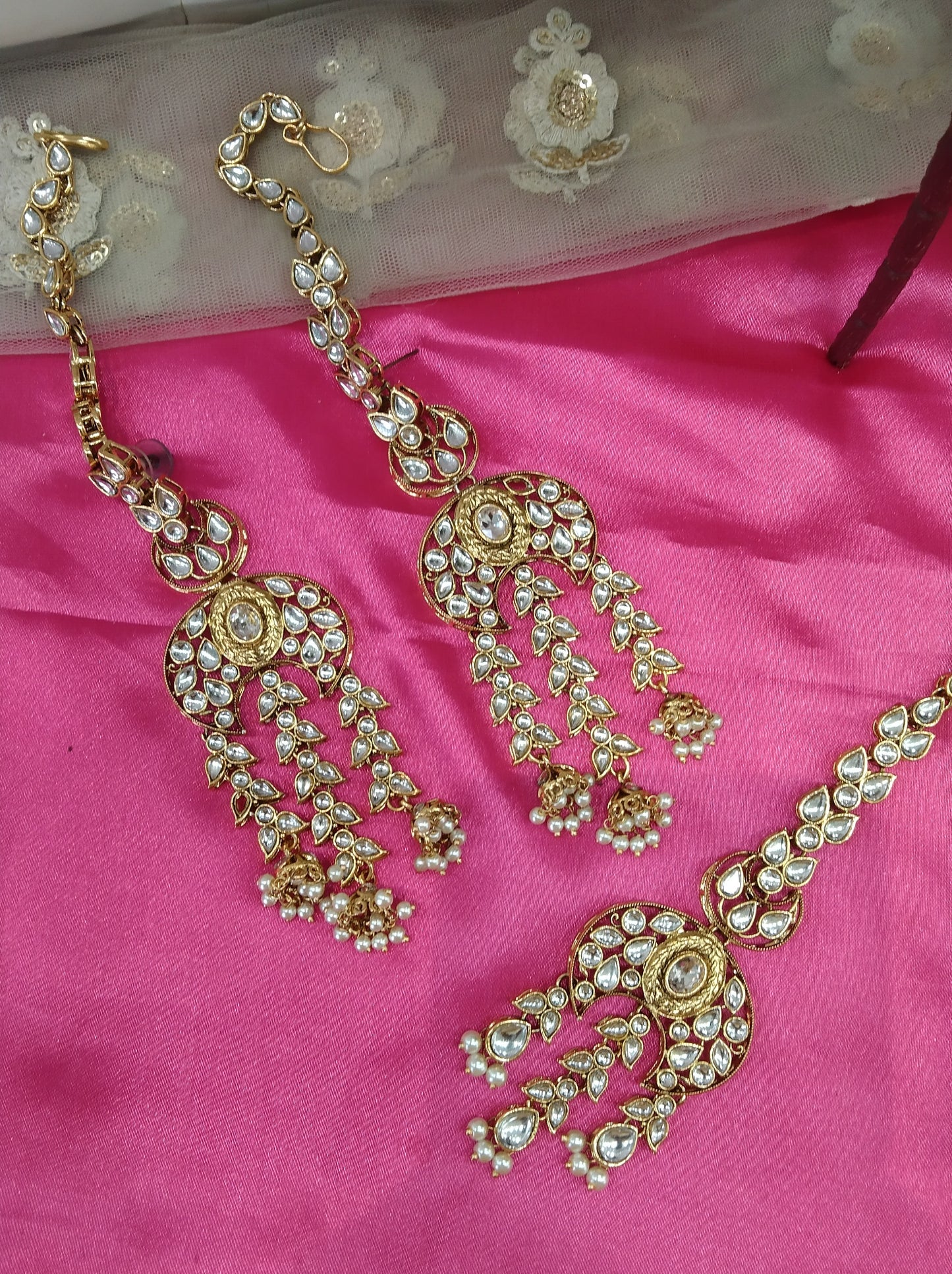 Gold White Kundan Jass Bollywood Earrings Tikka Set