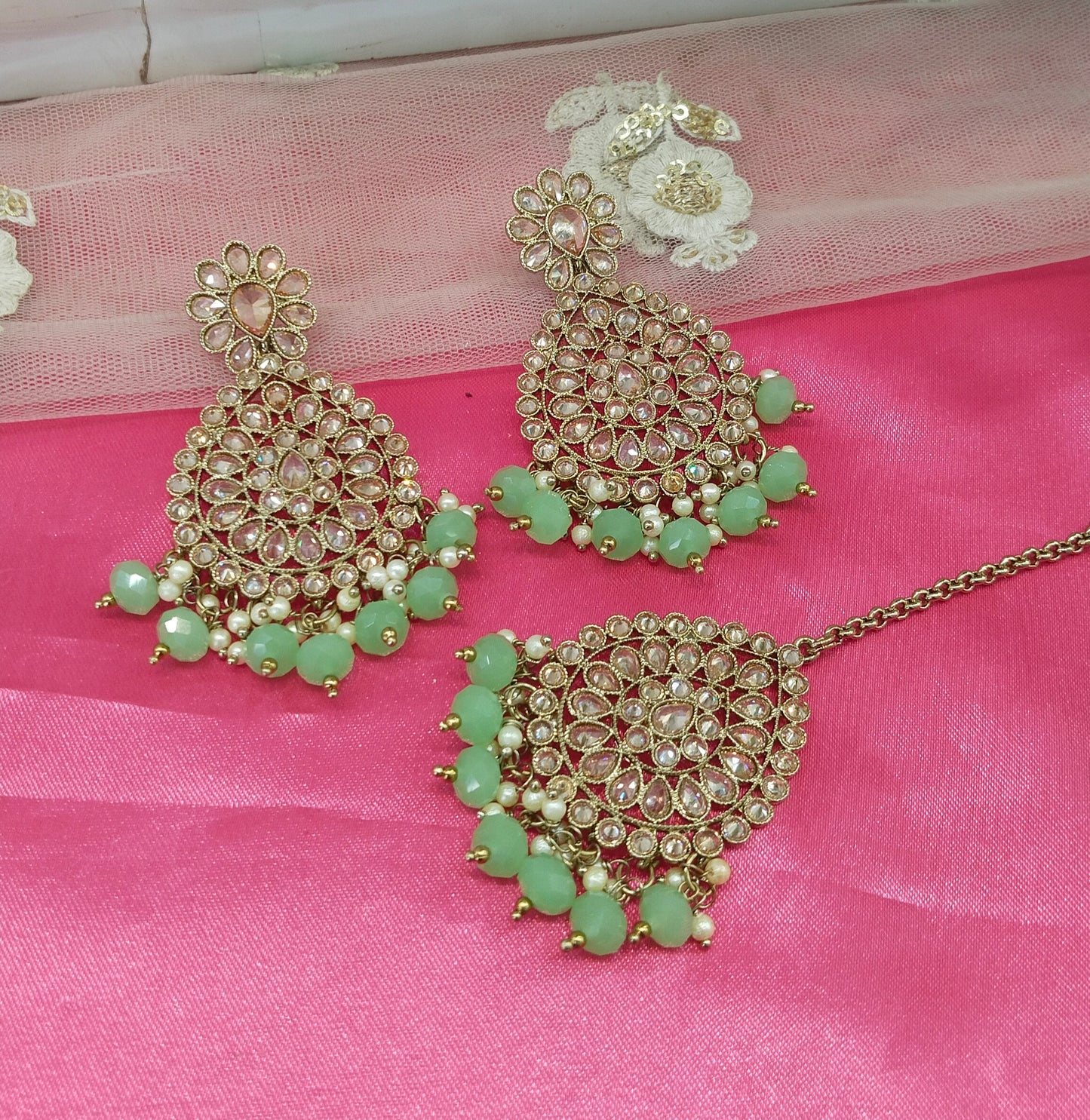 Pista Rupinder Bollywood Earrings Tikka Set