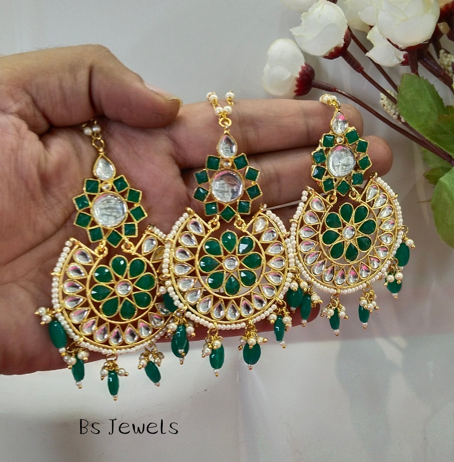 Green Rupinder Bollywood Earrings Tikka Set
