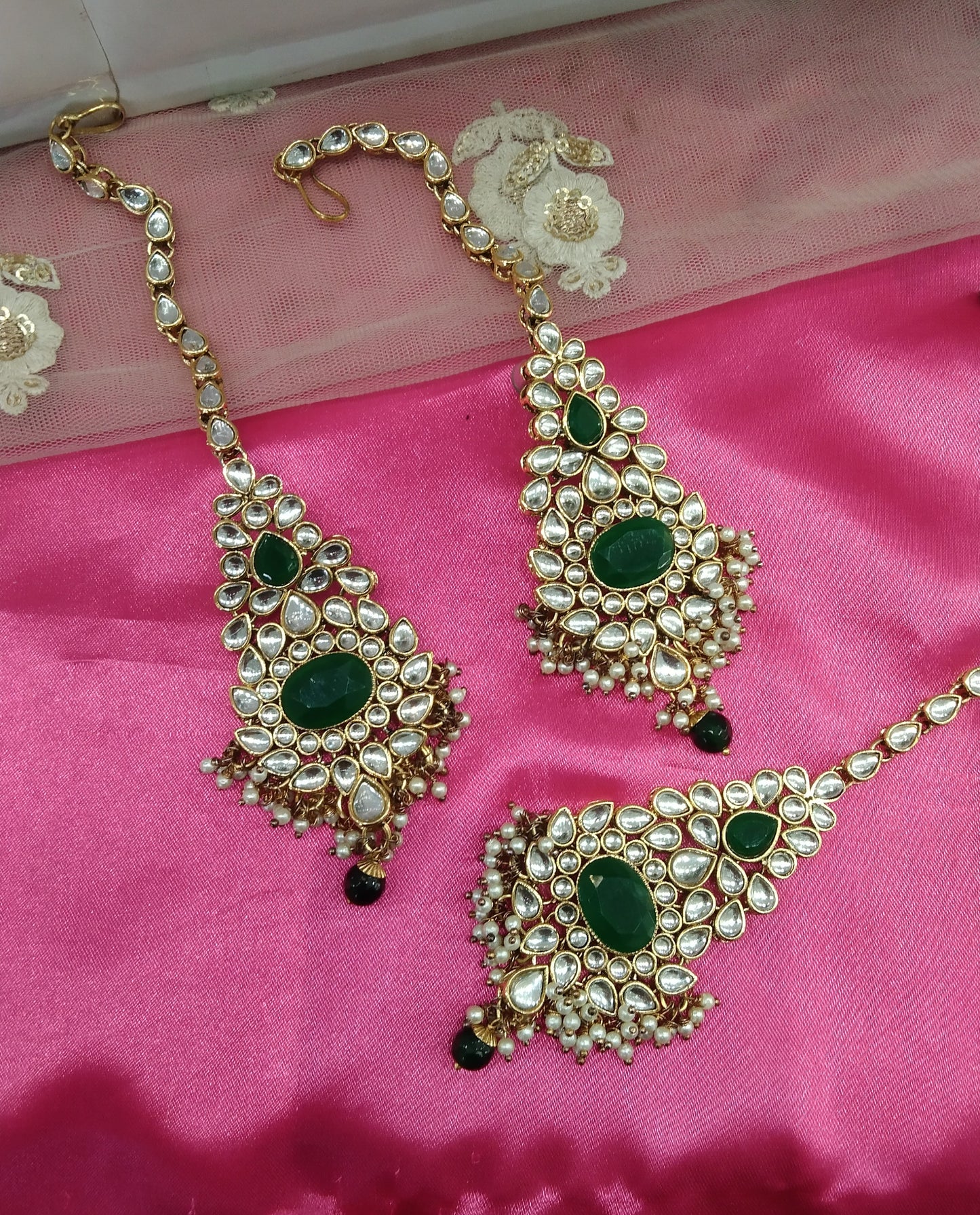 Green Kundan Rupinder Bollywood Earrings Tikka Set