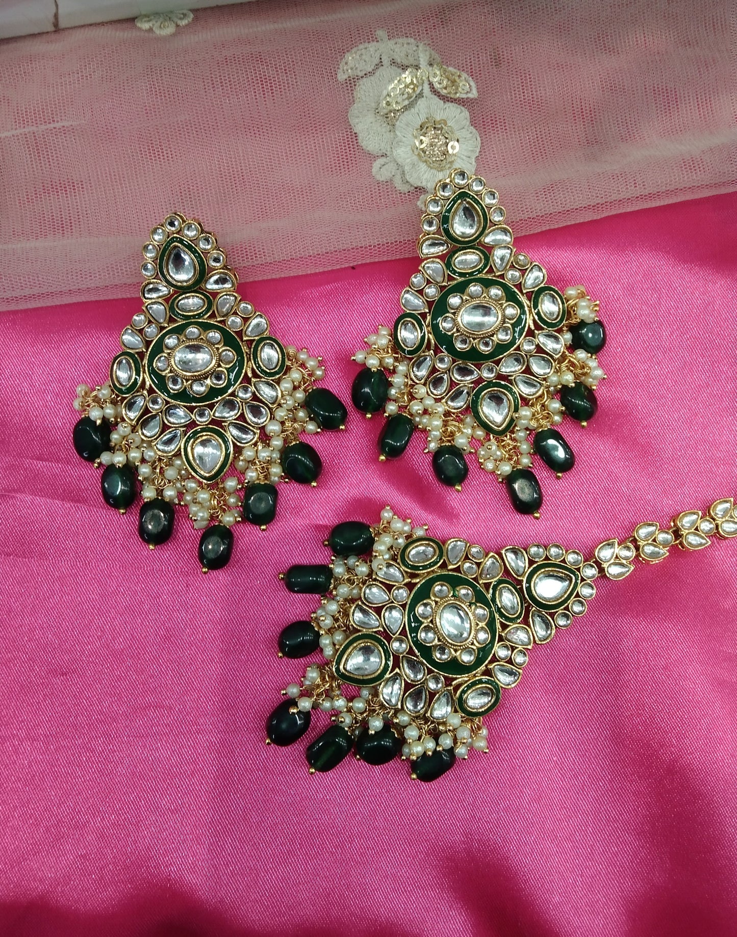 Green Kundan Rupinder Bollywood Earrings Tikka Set