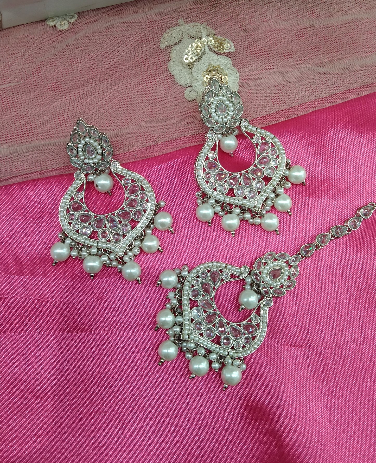 Silver White Chandbali Current Bollywood Earrings Tikka Set