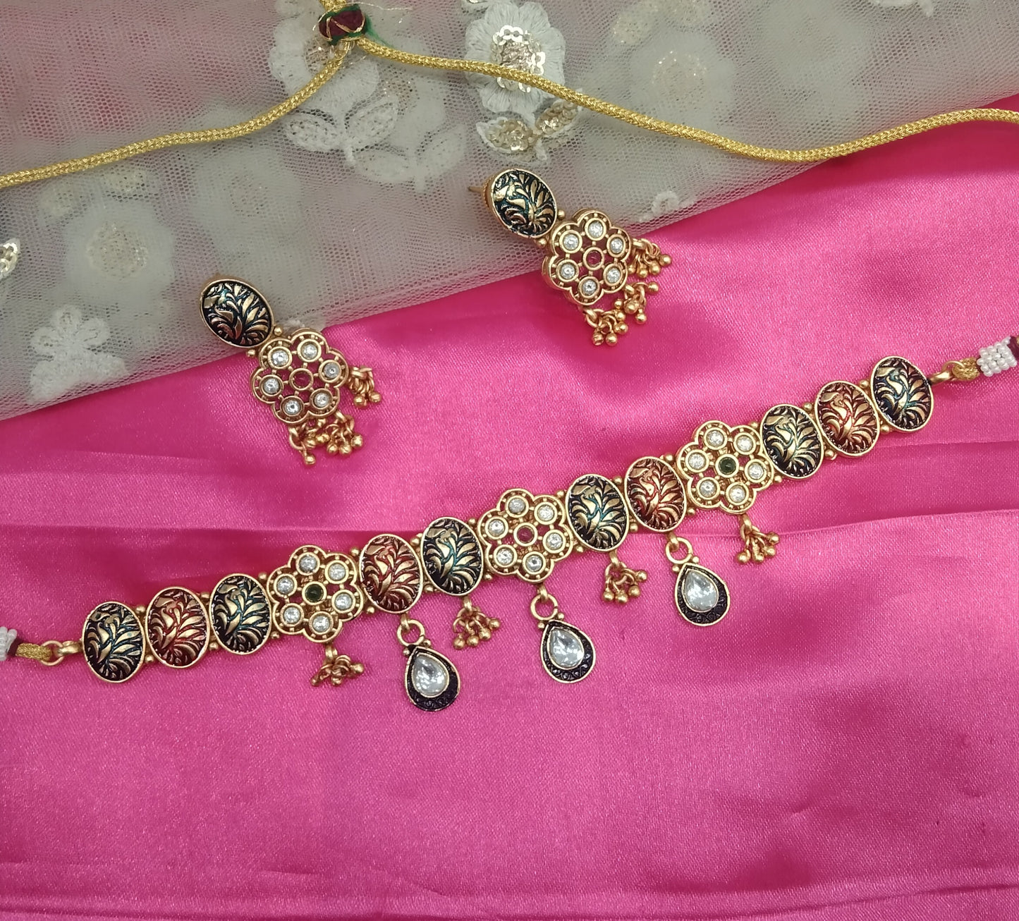 Gold Majenta Green polki Kundan Choker Jewellery Levit Set